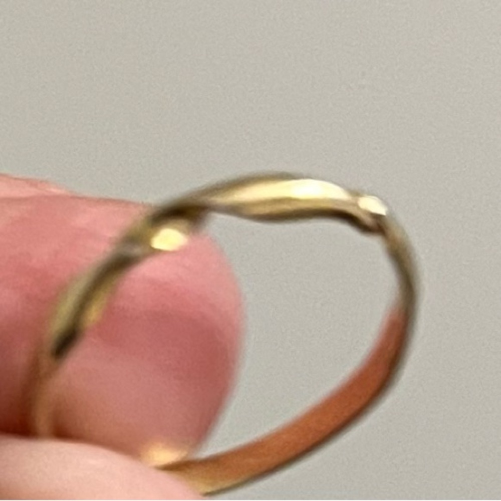 Gorgeous Dainty Solid 14 K Gold Twist Ring by Carolyn Seidel! - Picture 7 of 13